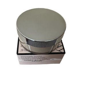 Mary Kay Mineral Powder Foundation Ivory 2